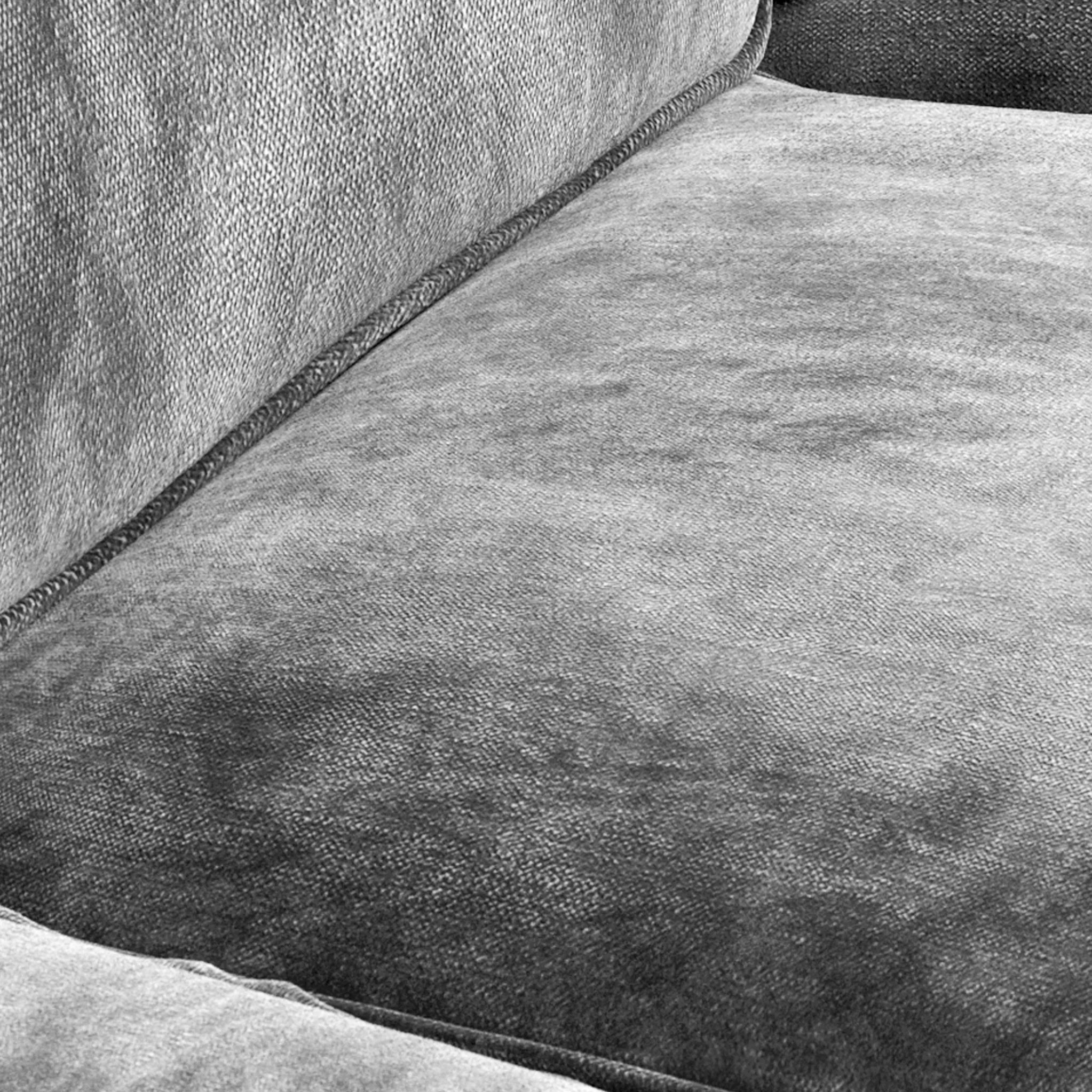 Alfie Snuggle Chair - Image 39