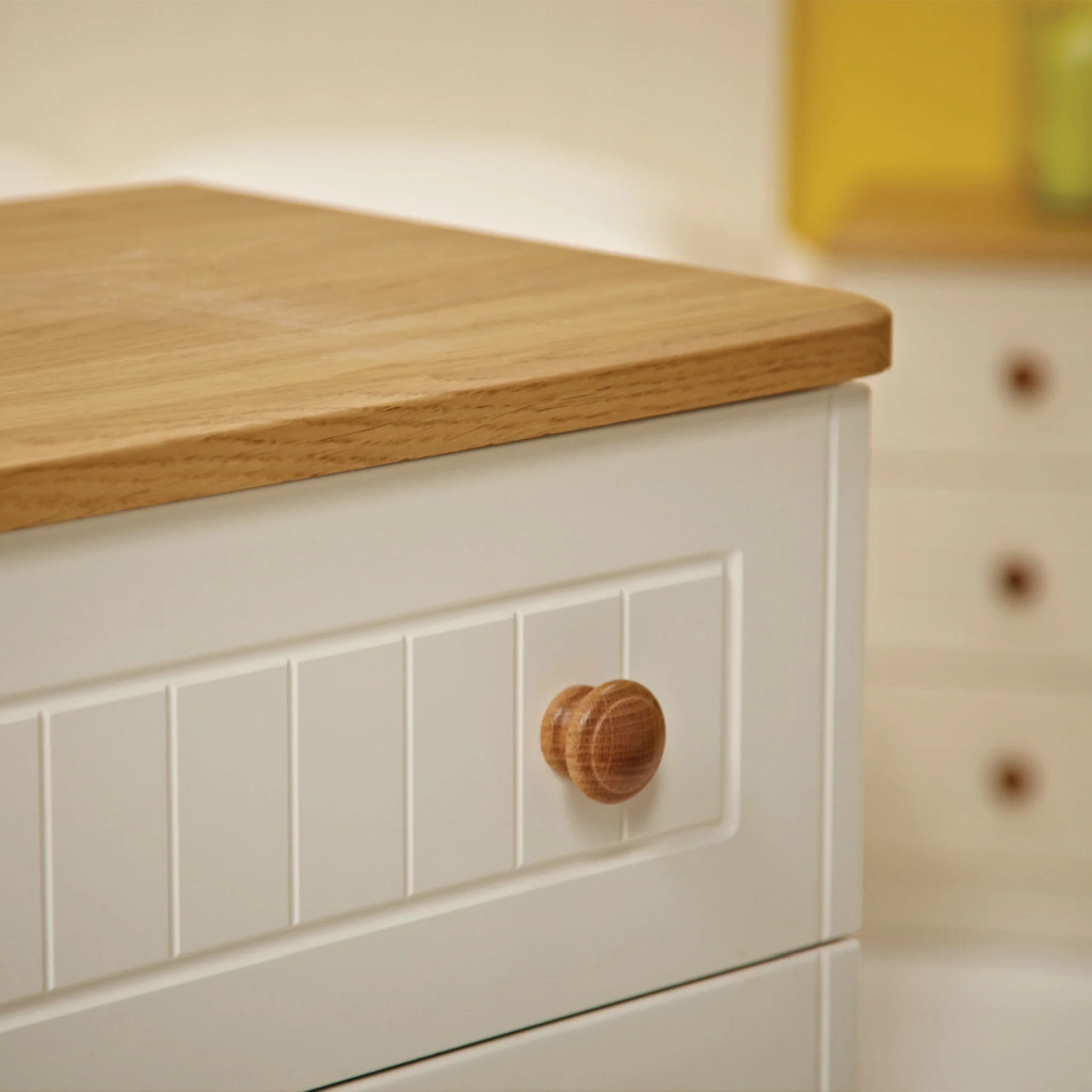 Brixham Cream 3 Drawer Chest - Image 2