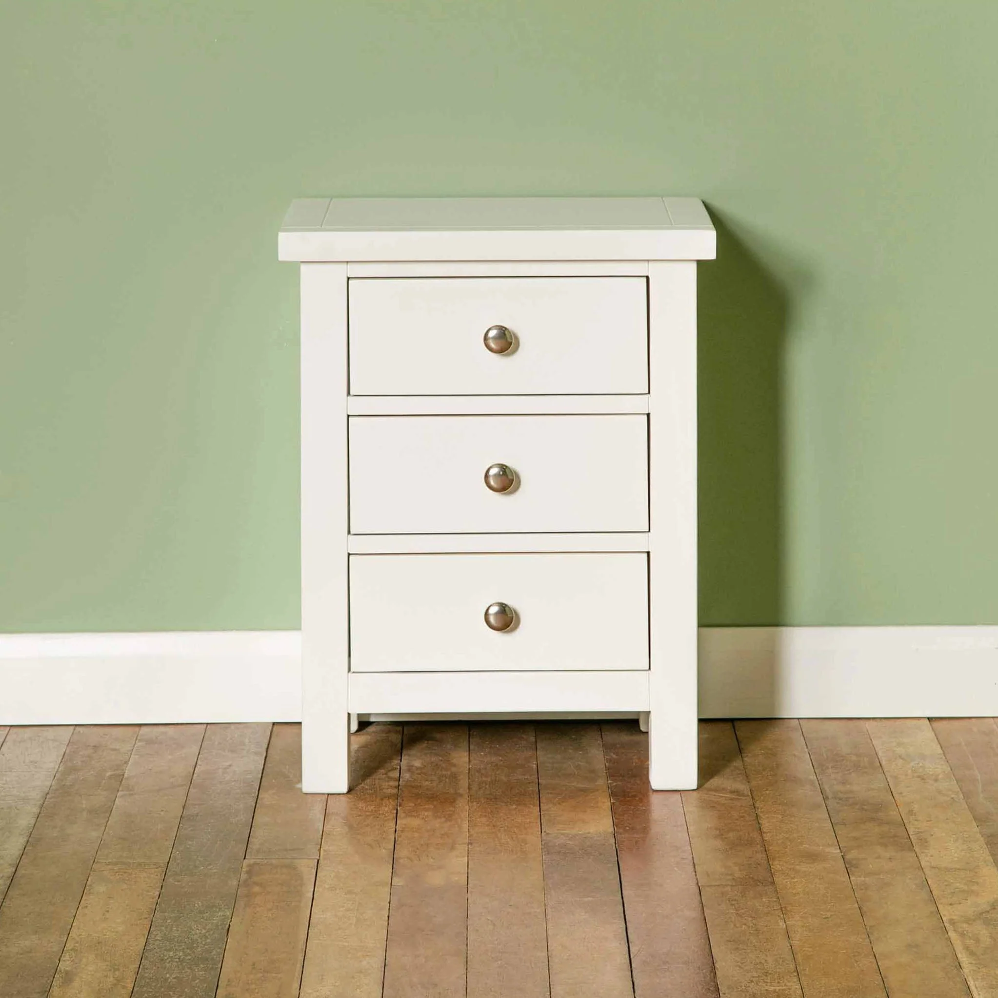Cornish 3 Drawer Bedside Table - Image 13