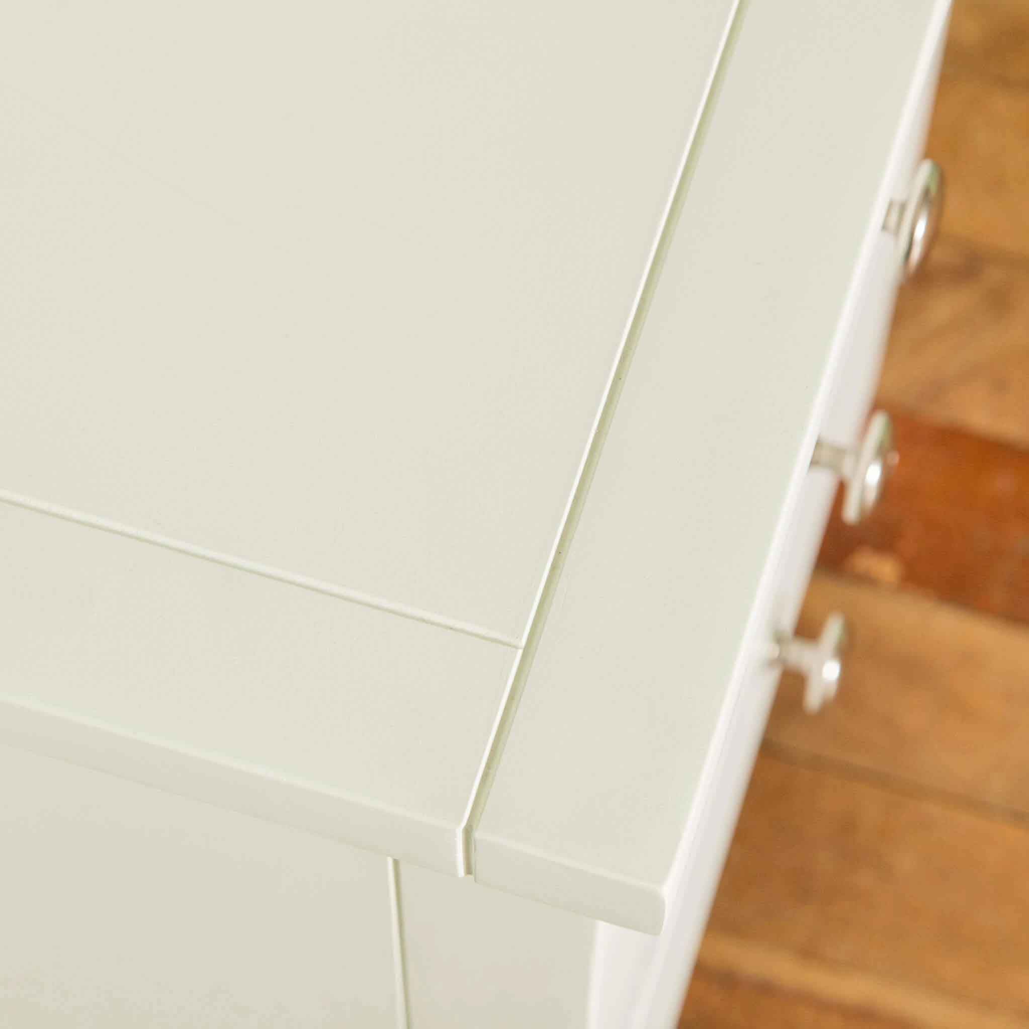 Cornish 3 Drawer Bedside Table - Image 15