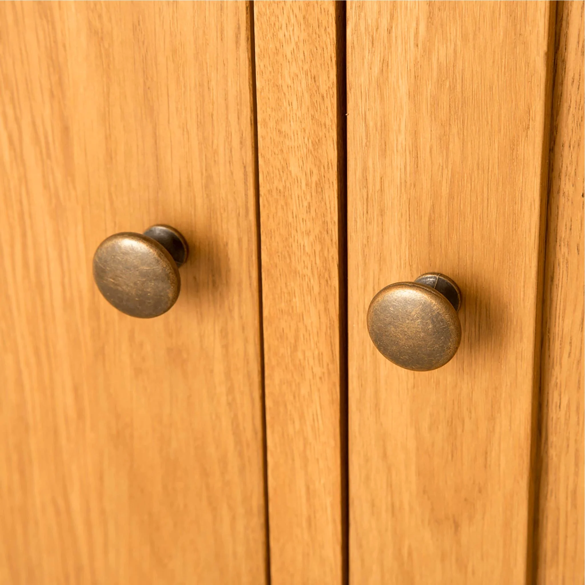 Lanner Oak Large Sideboard - Image 7