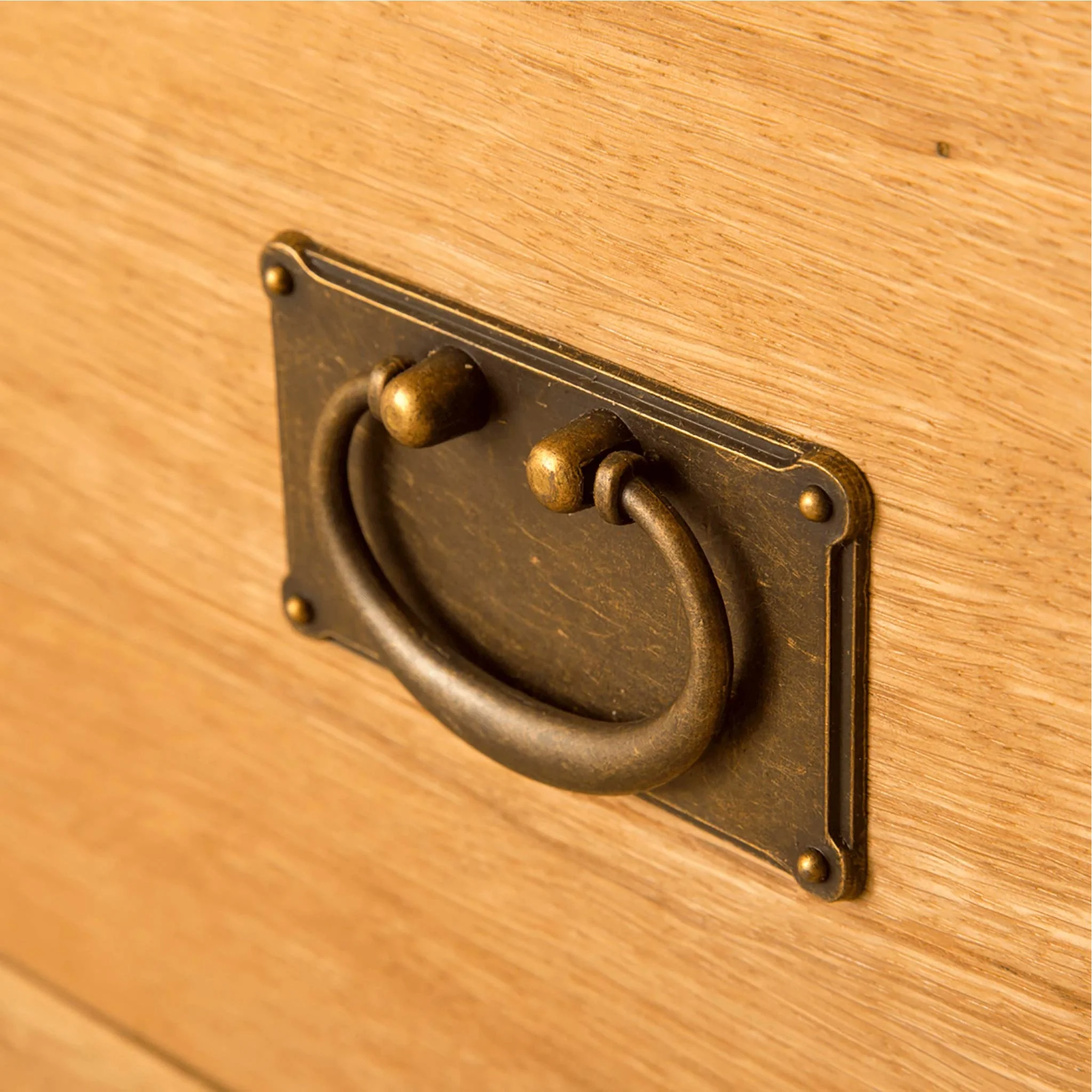 Lanner Oak Triple Wardrobe & Drawers - Image 11
