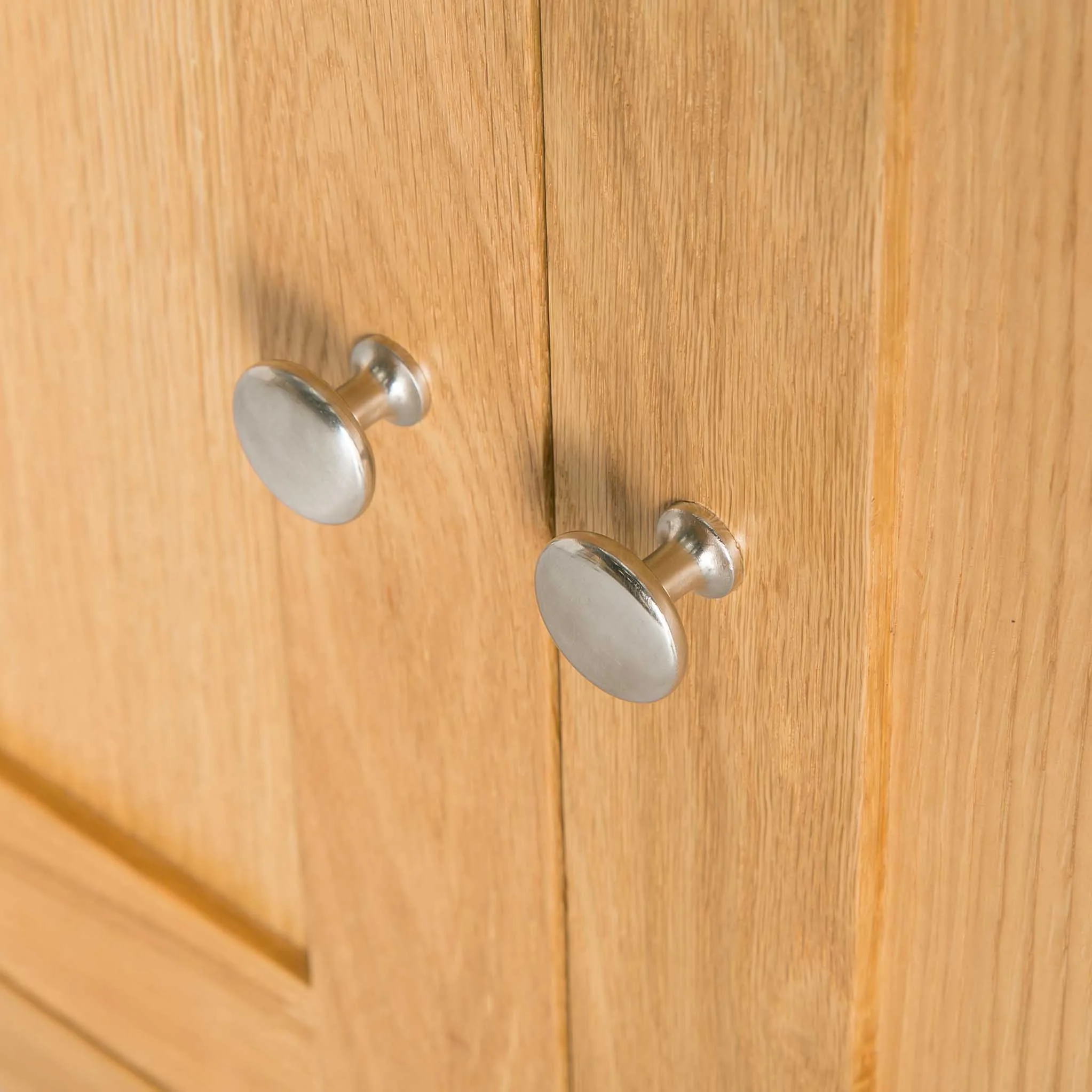 London Oak Extra Large Sideboard - Image 4