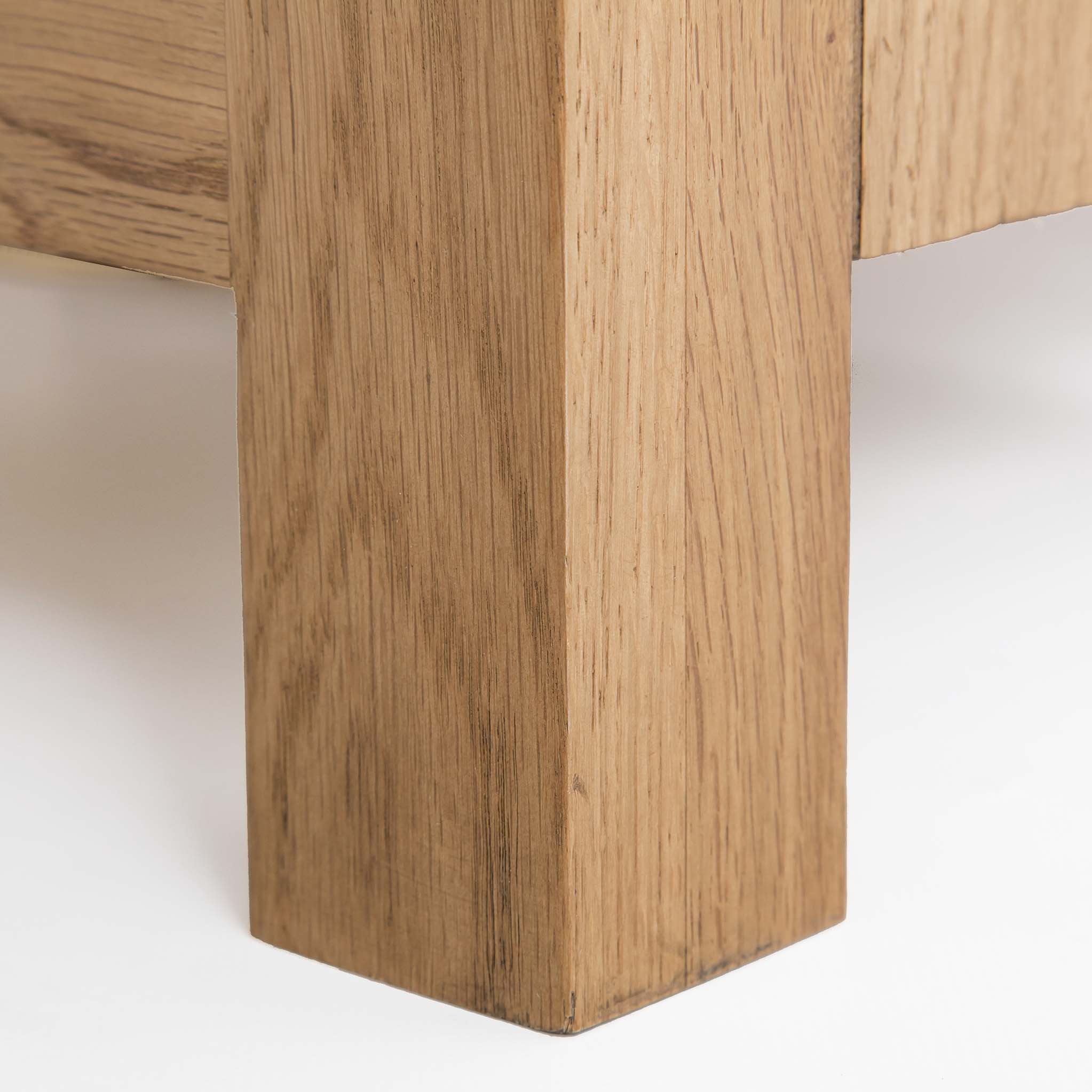 Surrey Oak 3 Drawer Sideboard - Image 19